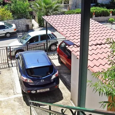 Apartmán Apartments By The Sea Supetar, Brac - 7549 Supetar