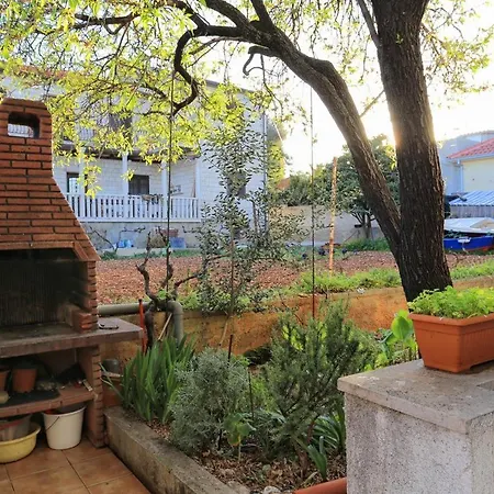 Apartmán Apartments By The Sea Supetar, Brac - 7549 Supetar