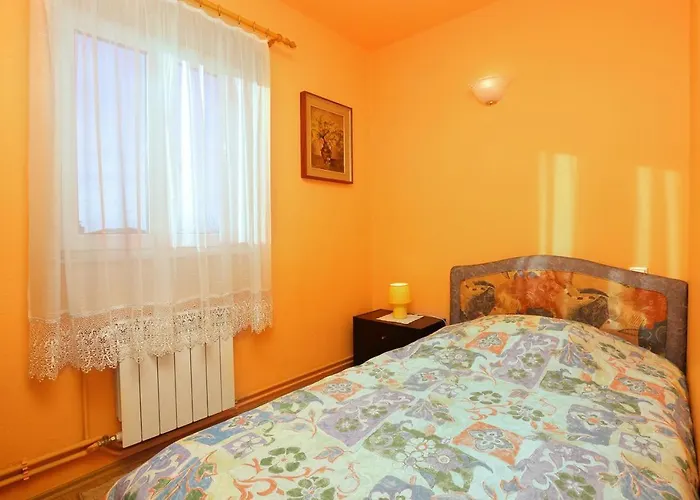 Apartments By The Sea Supetar, Brac - 7549 * Supetar